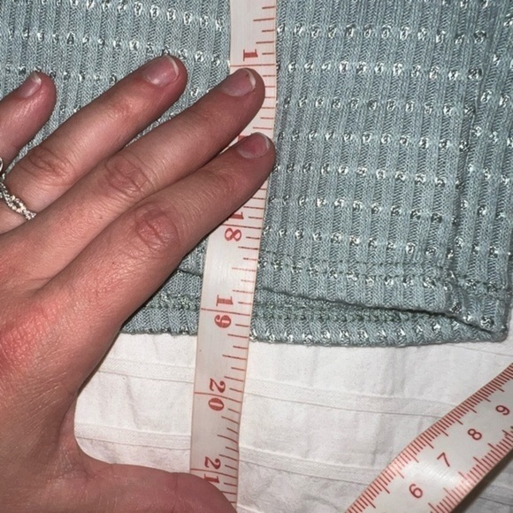 Shimmery ribbed blue top vibe sportswear size small - Picture 3 of 4